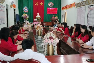 TOẠ ĐÀM KỶ NIỆM 43 NĂM NGÀY NHÀ GIÁO VIỆT NAM