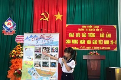 GIAO LƯU BÁO TƯỜNG, BÁO ẢNH CHÀO MỪNG KN 40 NĂM NGÀY NGVN 20/11.